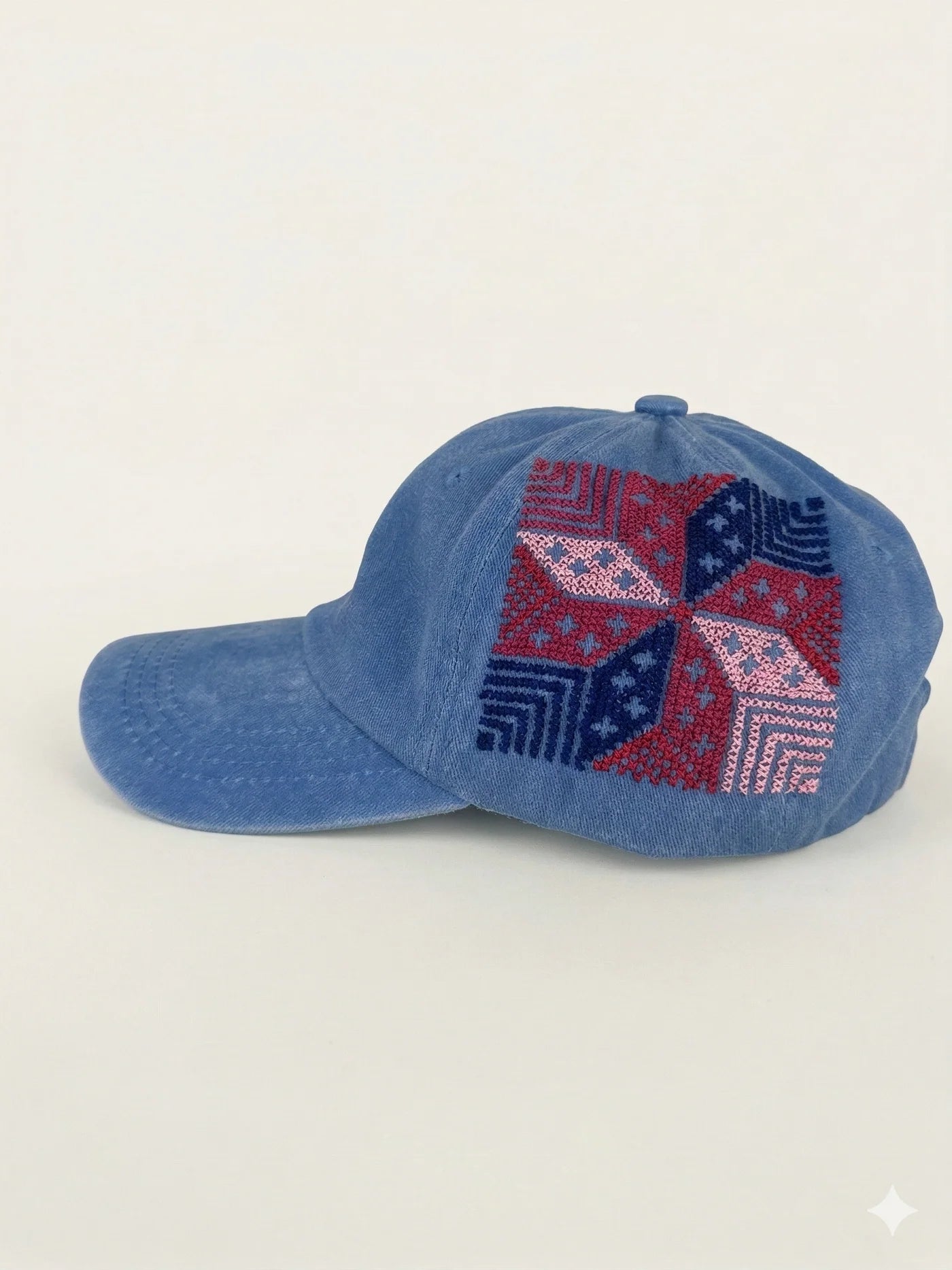 Gorra "Heritage": Estilo Urbano con Bordado Palestino