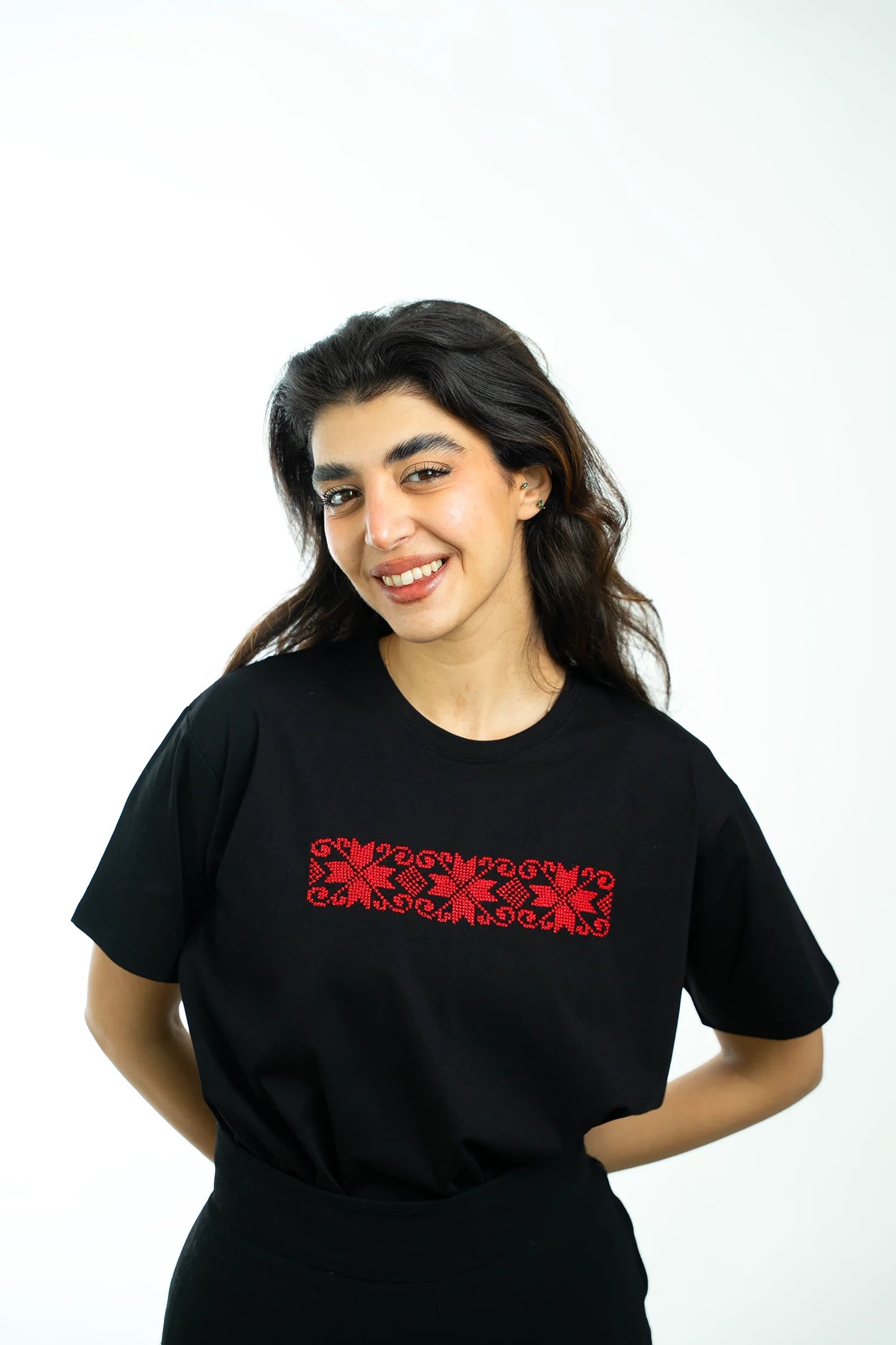 Camisetas artesanalmente bordadas