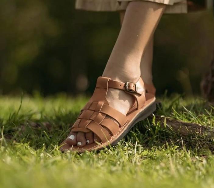 Sandals Natural Cuero