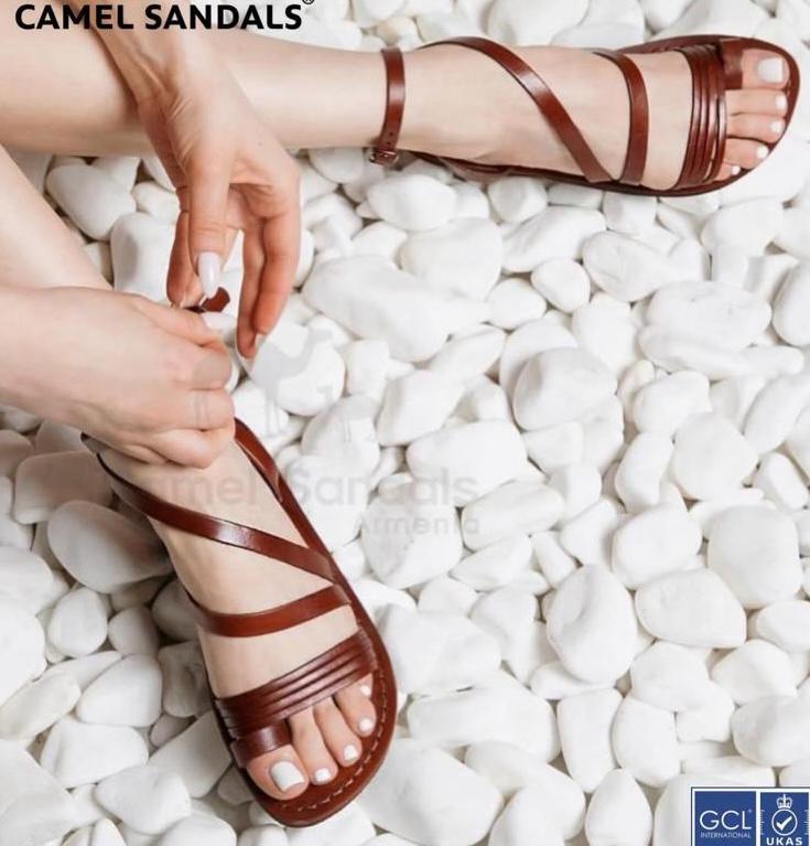 Sandals Natural Cuero